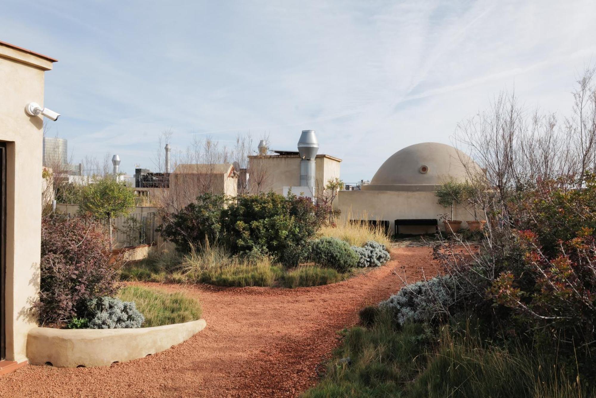 Hostal Porxos Garden Barcelona Exteriör bild