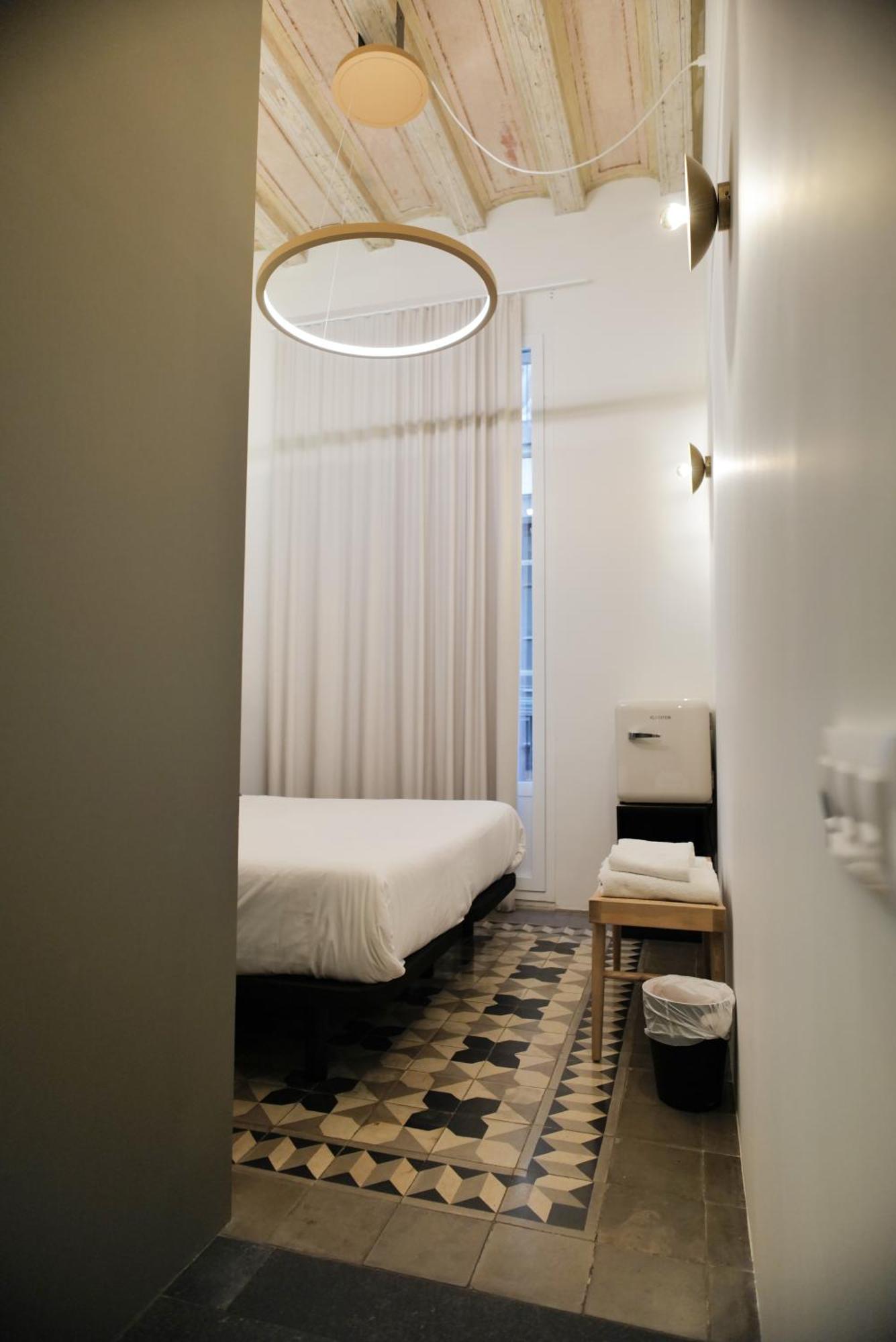 Hostal Porxos Garden Barcelona Exteriör bild